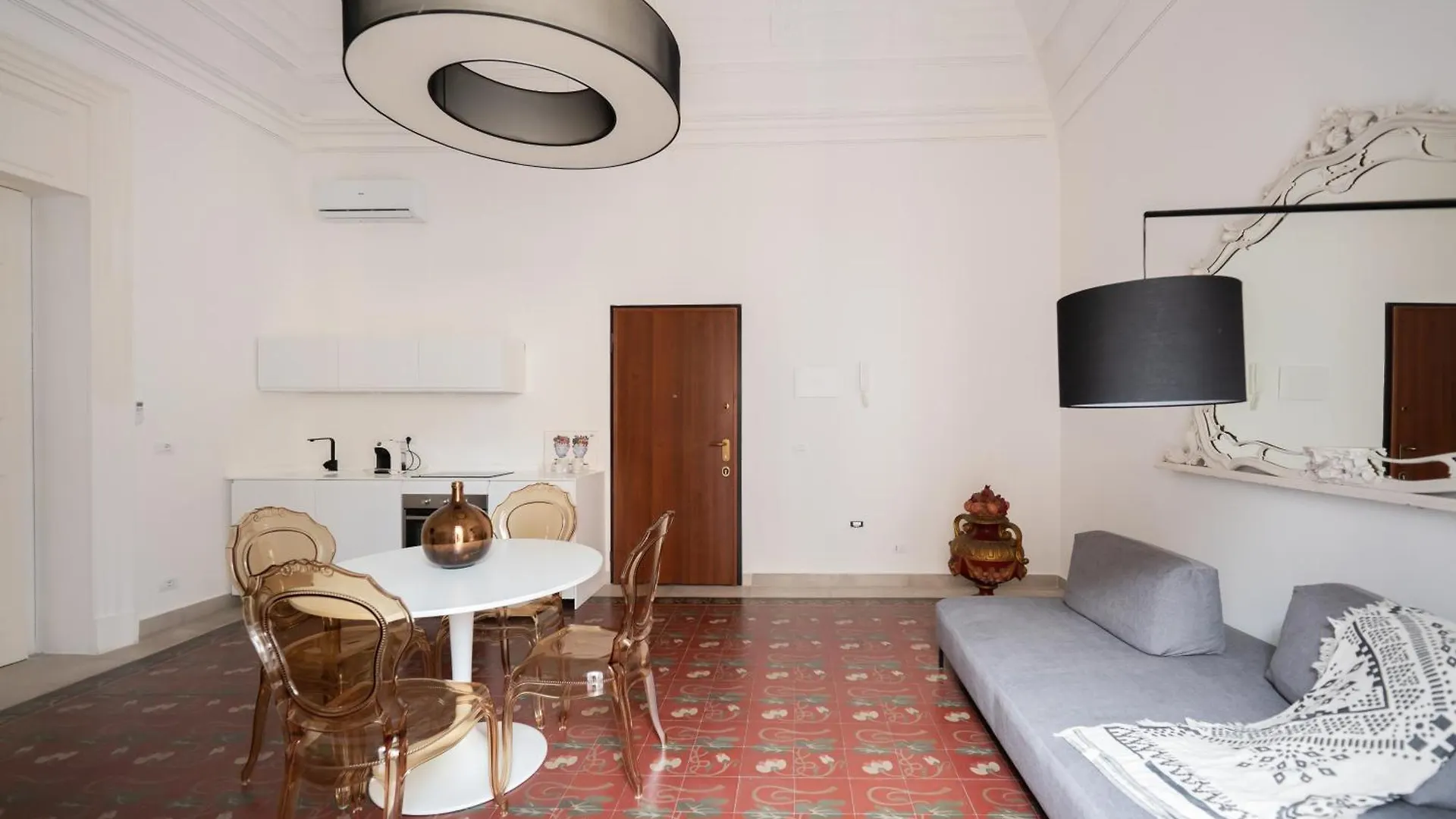 B. Sicilian Charming Stay Historical Suite Catania